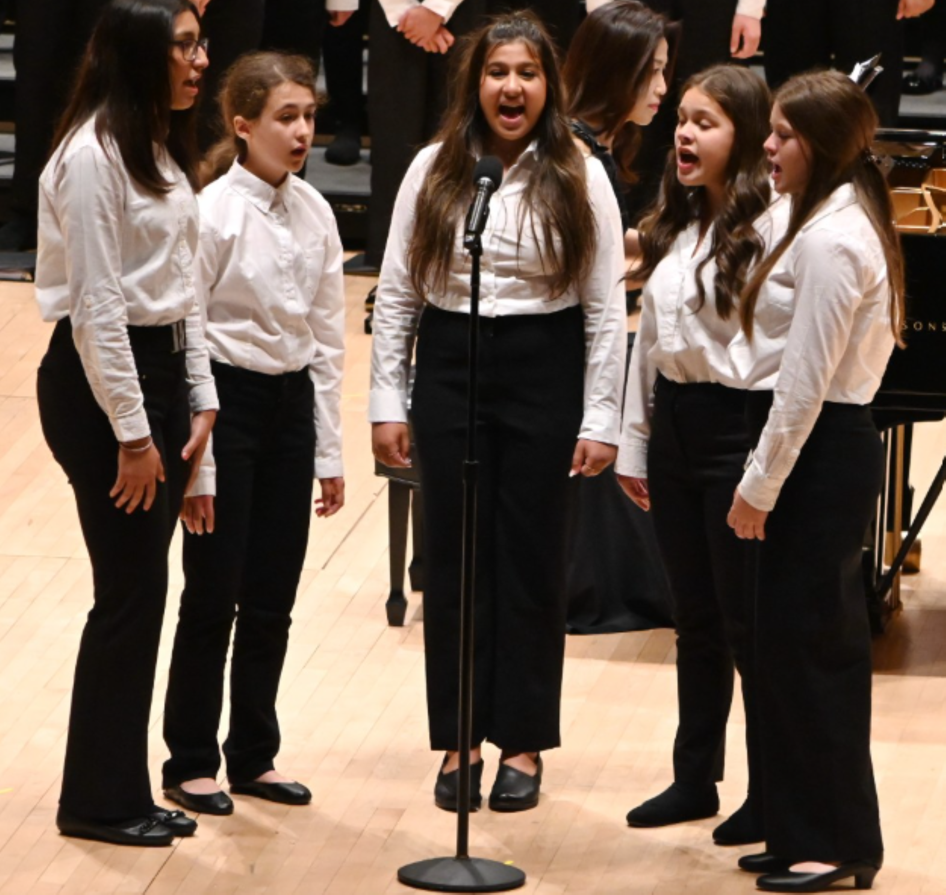 performing-1